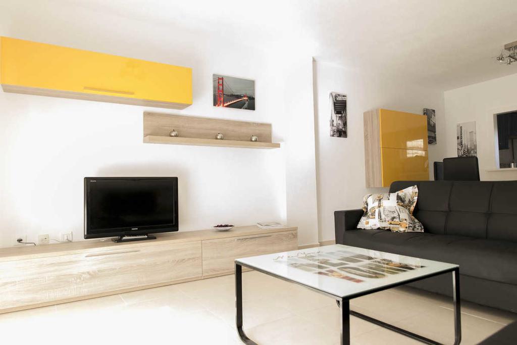 Apartment Aguila Real Sitio de Calahonda الغرفة الصورة