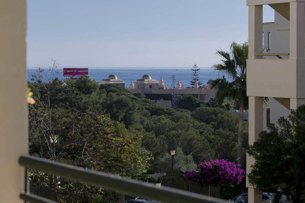Apartment Aguila Real Sitio de Calahonda الغرفة الصورة