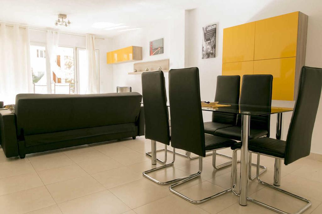Apartment Aguila Real Sitio de Calahonda الغرفة الصورة